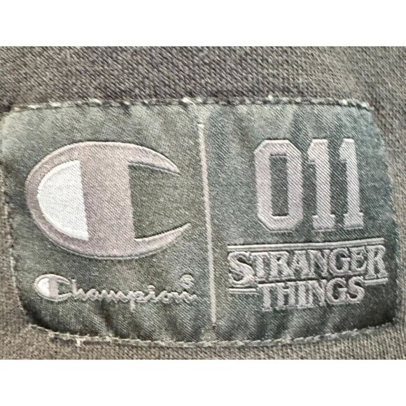 Champion Stranger Things Hawkins‎ Crewneck Sweatshirt Pullover 011 Patch small - Picture 3 of 8